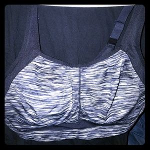 Sports bra buttons in back